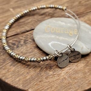 B2812 Alex‎ and Ani wonder and flow bracelet
